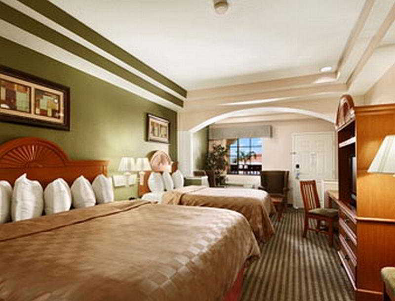 Days Inn & Suites By Wyndham Houston Hobby Airport Zimmer foto